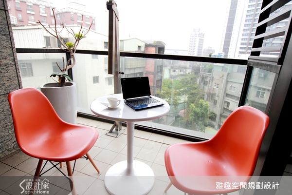 色彩是傳遞心情的媒介，當色彩與圖騰相遇時，就變成一